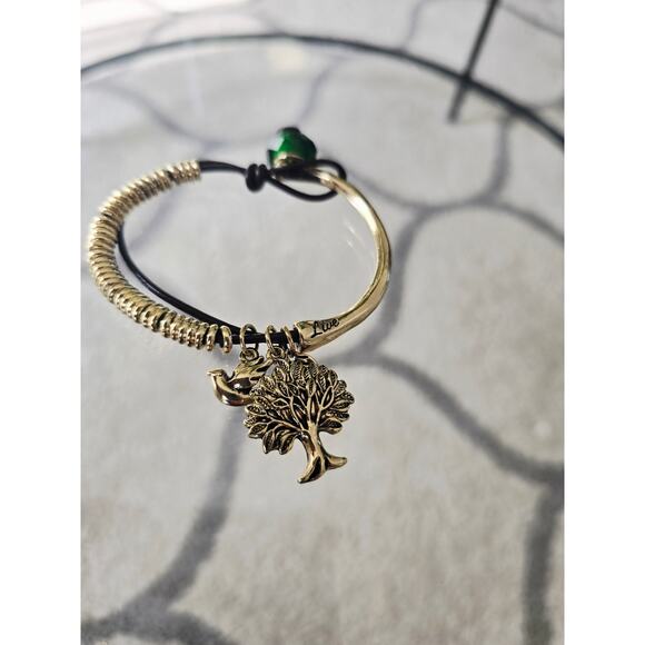 Bansri Gold Charm Tree Dove Leaf Bracelet New - Picture 2 of 3
